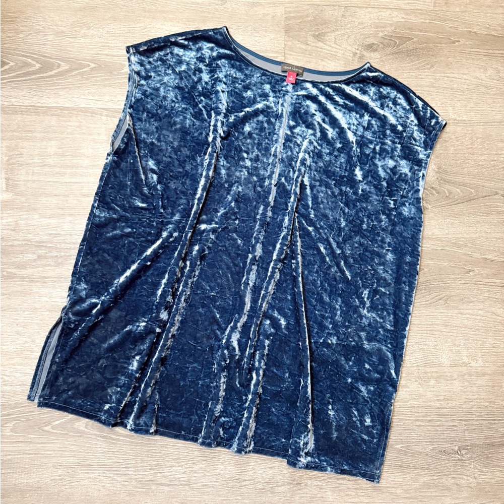 •VINCE CAMUTO• VELVET BLOUSE